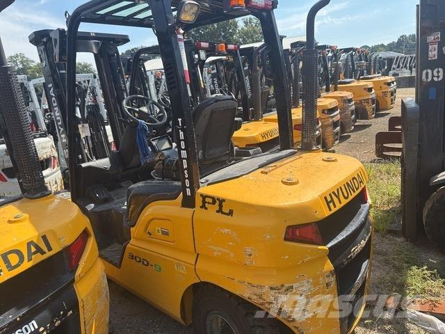 Hyundai 30D-9 Otras carretillas elevadoras