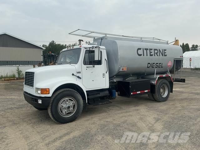 International  Camiones cisterna