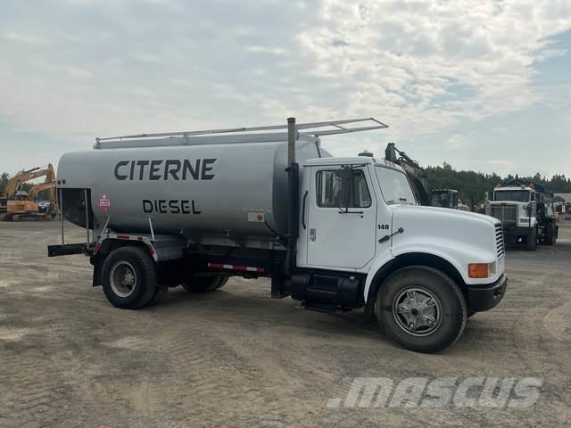 International  Camiones cisterna