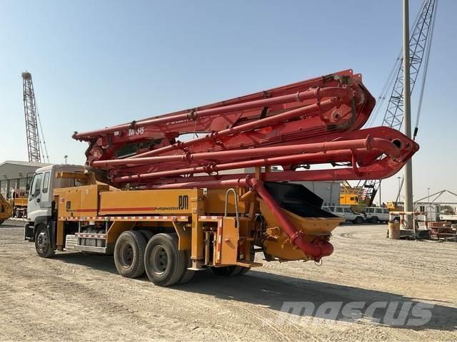 Isuzu  Camión hormigonera