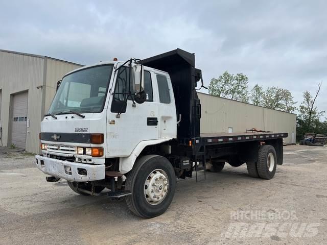 Isuzu FTR Camiones bañeras basculantes o volquetes