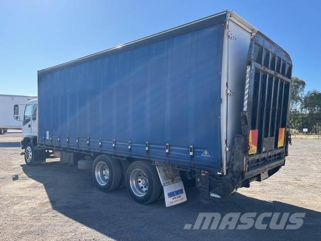 Isuzu FVR 950 Camión con caja abierta