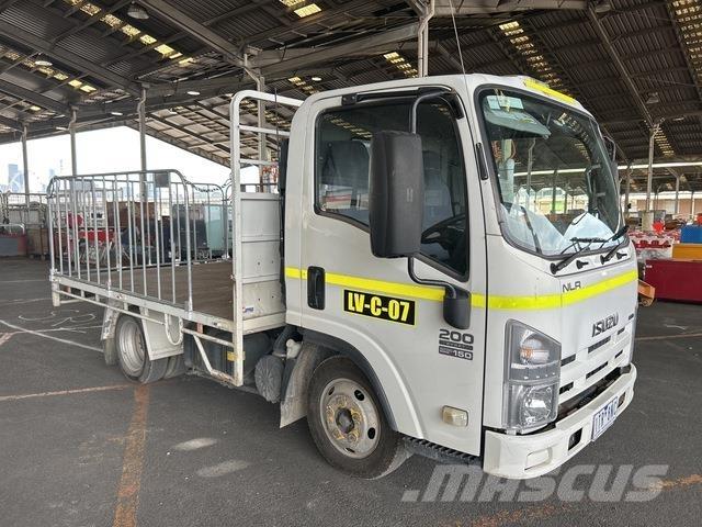 Isuzu NLR Camiones plataforma