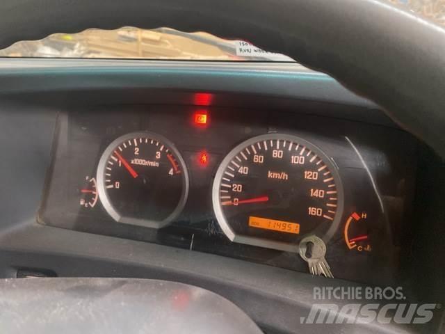 Isuzu NPS 300 Camiones grúa