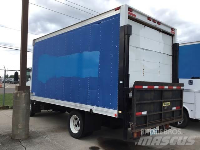 Isuzu NQR Camiones caja cerrada