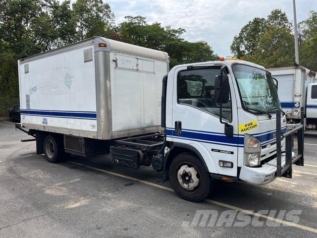 Isuzu NQR Camiones caja cerrada