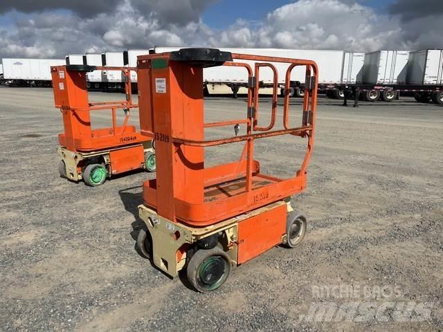 JLG 1230ES Ascensores de personal y montacargas de acceso