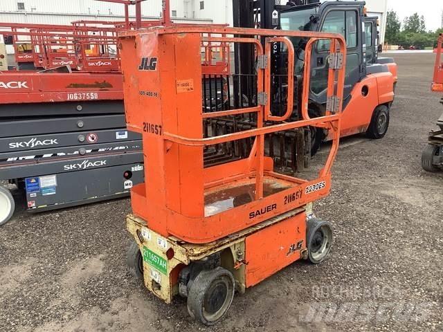 JLG 1230ES Ascensores de personal y montacargas de acceso