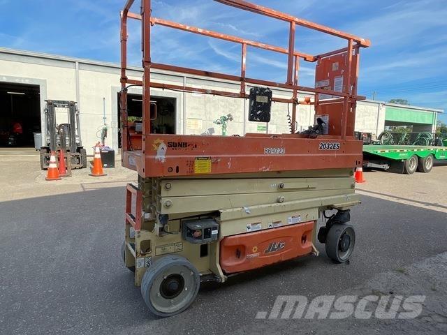 JLG 2032ES Plataformas tijera