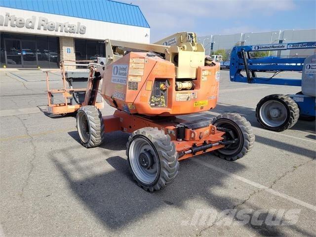 JLG 340AJ Plataforma de trabajo articulada