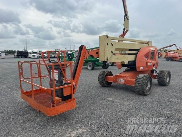 JLG 450AJ Plataforma de trabajo articulada