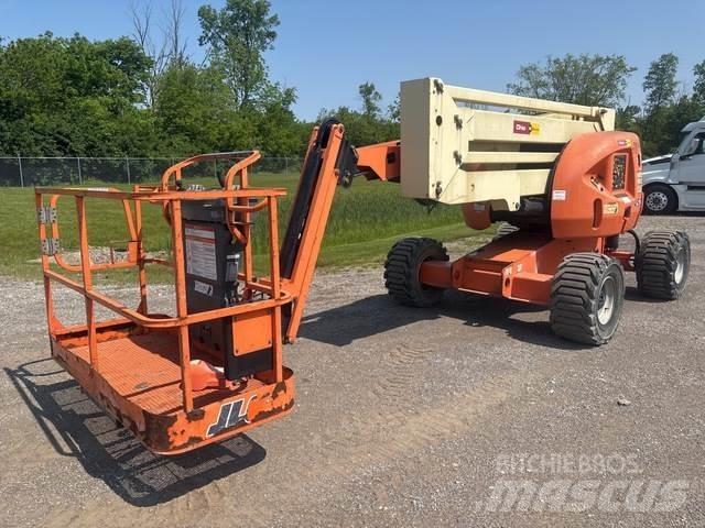 JLG 450AJ Plataforma de trabajo articulada