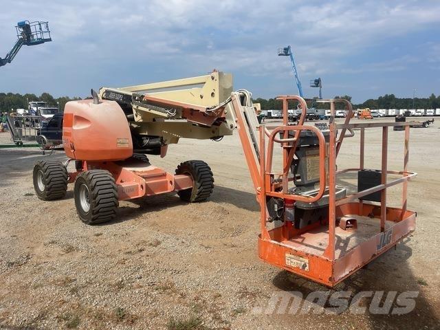 JLG 450AJ Plataforma de trabajo articulada