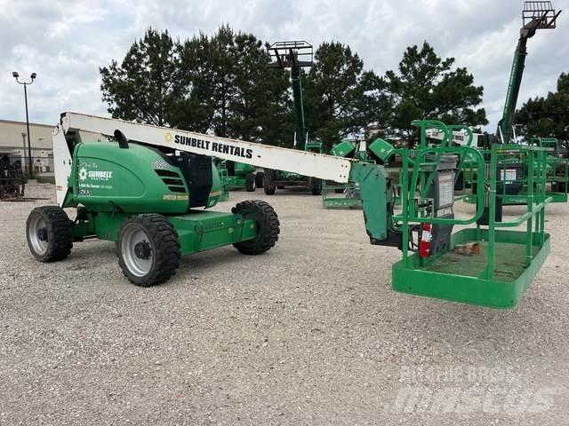 JLG 600A Plataforma de trabajo articulada