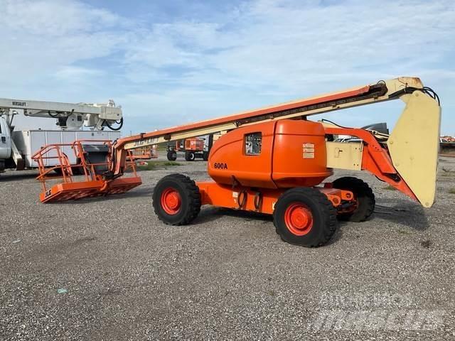 JLG 600A Plataforma de trabajo articulada