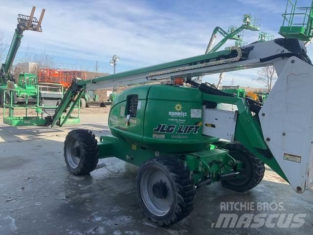 JLG 600AJ Plataforma de trabajo articulada