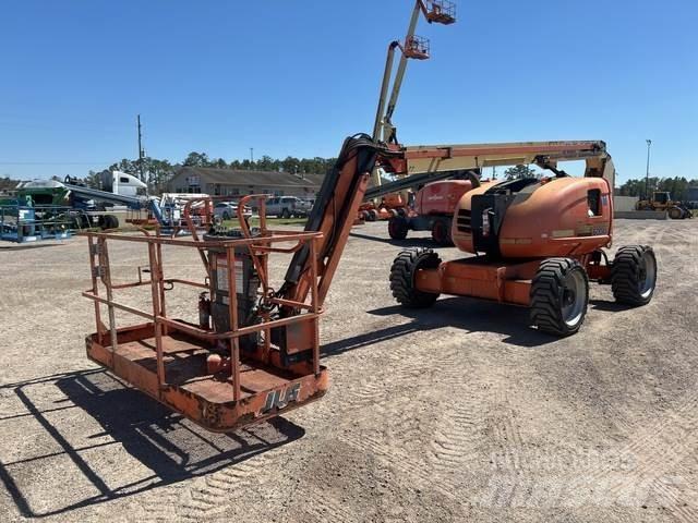 JLG 600AJ Plataforma de trabajo articulada