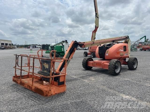 JLG 600AJ Plataforma de trabajo articulada