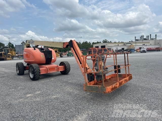 JLG 600AJ Plataforma de trabajo articulada