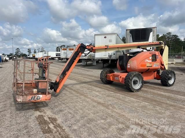 JLG 600AJ Plataforma de trabajo articulada