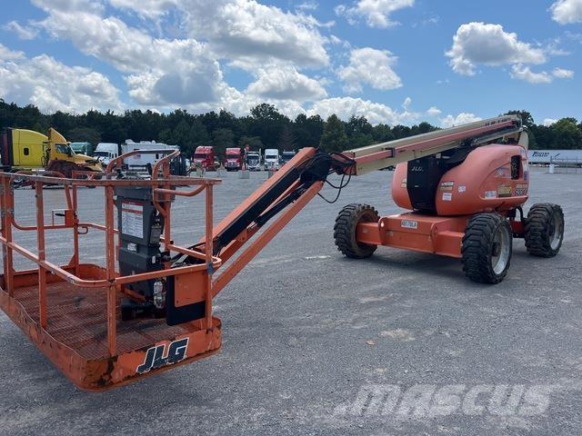 JLG 600AJ Plataforma de trabajo articulada