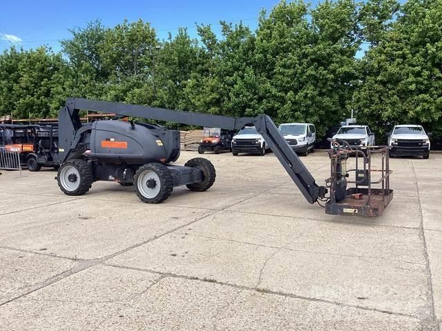JLG 600AJ Plataforma de trabajo articulada
