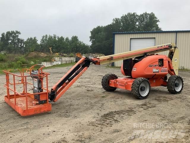 JLG 600AJ Plataforma de trabajo articulada