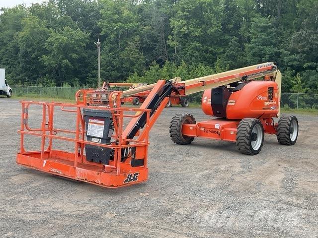 JLG 600AJ Plataforma de trabajo articulada