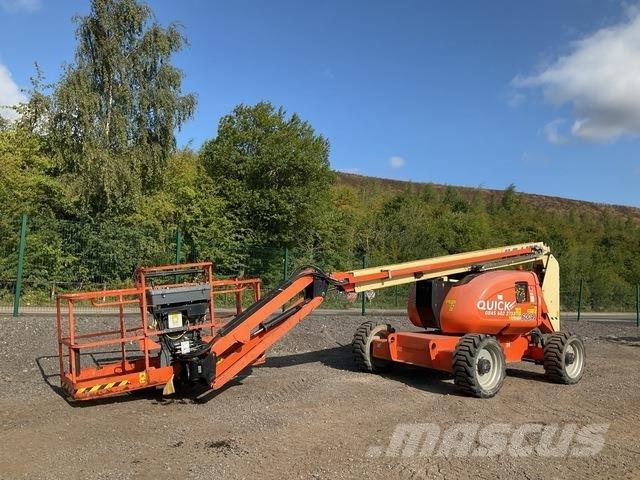 JLG 600AJ Plataforma de trabajo articulada