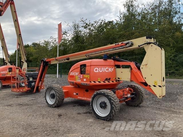 JLG 600AJ Plataforma de trabajo articulada