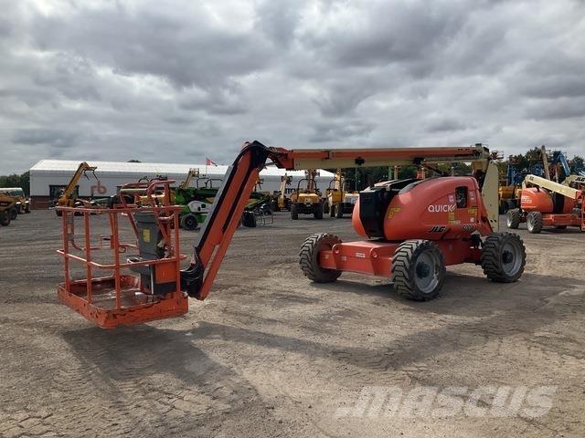 JLG 600AJ Plataforma de trabajo articulada
