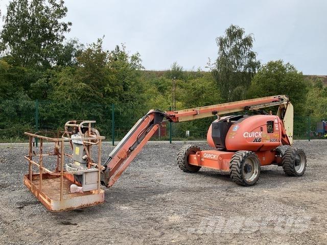 JLG 600AJ Plataforma de trabajo articulada