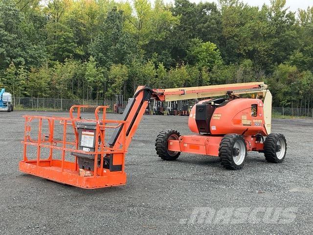 JLG 600AJ Plataforma de trabajo articulada