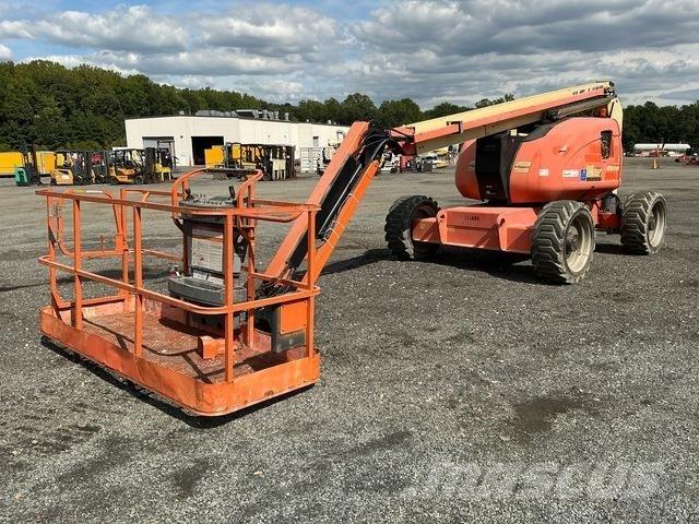JLG 600AJ Plataforma de trabajo articulada
