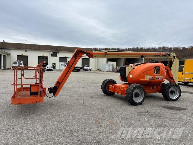 JLG 600AJ Plataforma de trabajo articulada