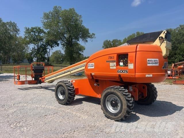 JLG 600S Plataformas de trabajo telescópica