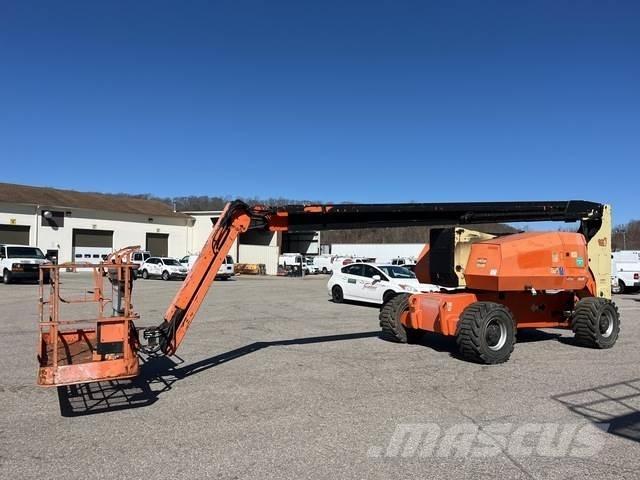 JLG 800 AJ Plataforma de trabajo articulada