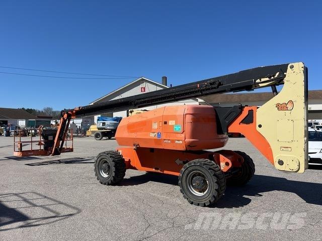 JLG 800 AJ Plataforma de trabajo articulada