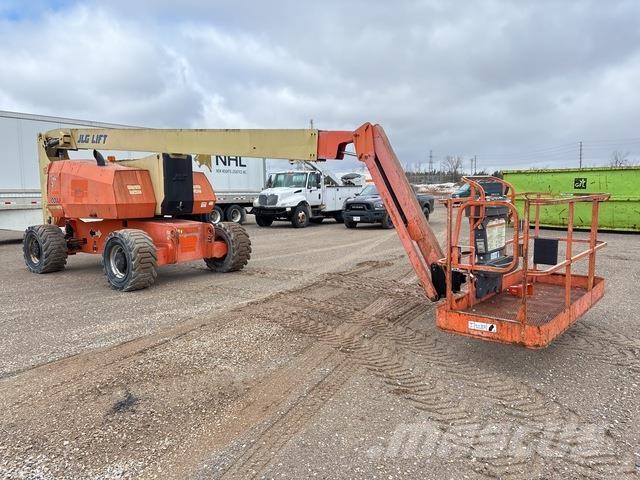 JLG 800 AJ Plataforma de trabajo articulada