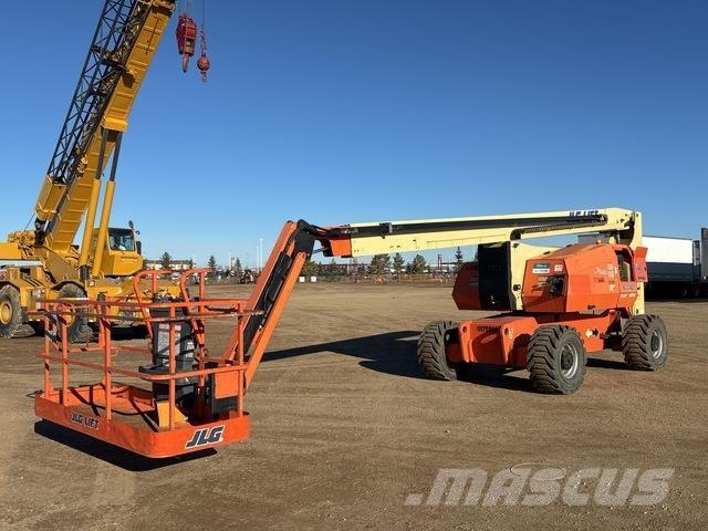 JLG 800 AJ Plataforma de trabajo articulada