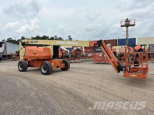 JLG 800AJ Plataforma de trabajo articulada