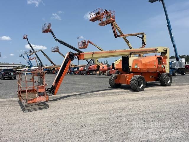 JLG 800AJ Plataforma de trabajo articulada