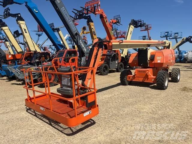 JLG 800AJ Plataforma de trabajo articulada
