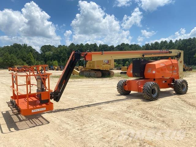 JLG 800AJ Plataforma de trabajo articulada