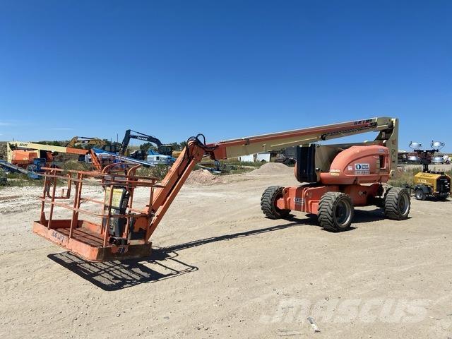 JLG 800AJ Plataforma de trabajo articulada
