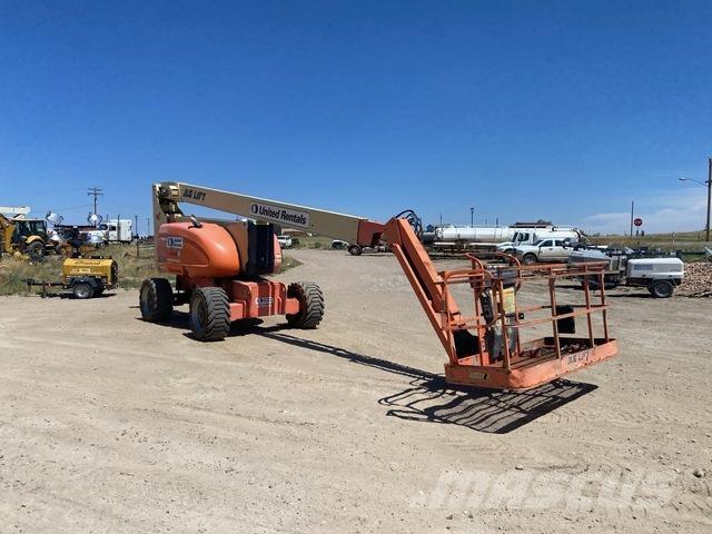 JLG 800AJ Plataforma de trabajo articulada