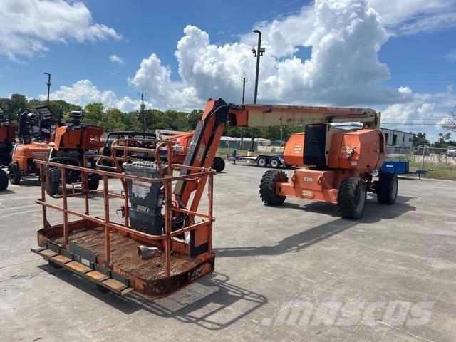 JLG 800AJ Plataforma de trabajo articulada