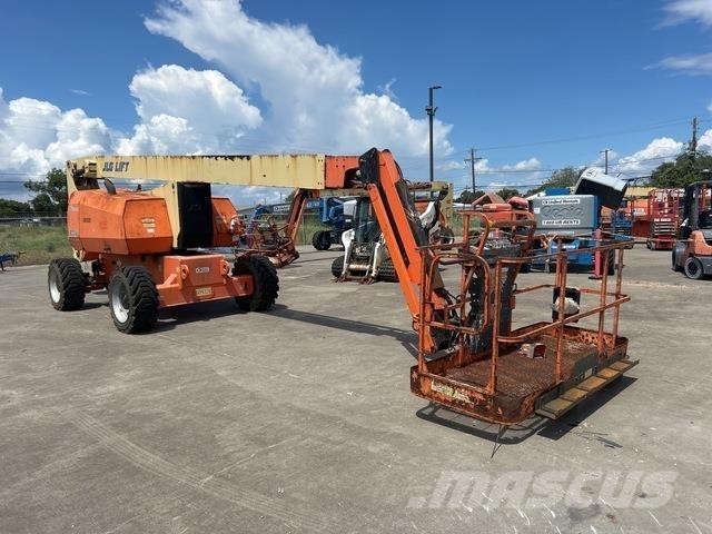 JLG 800AJ Plataforma de trabajo articulada