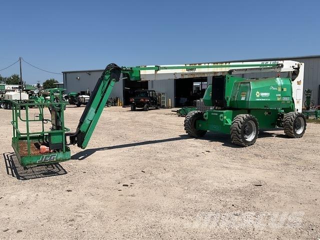 JLG 800AJ Plataforma de trabajo articulada