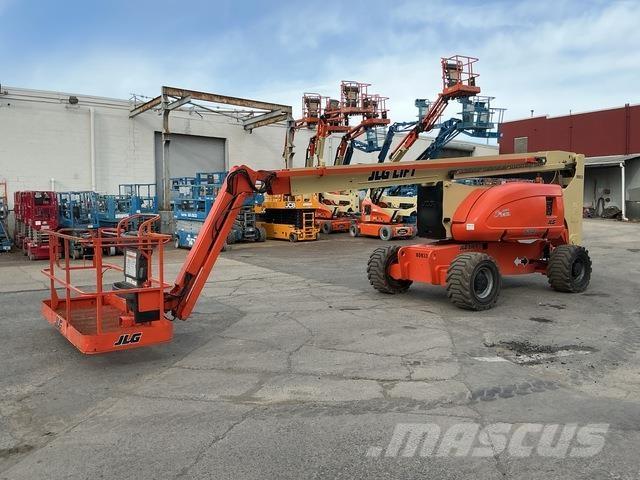 JLG 800AJ Plataforma de trabajo articulada